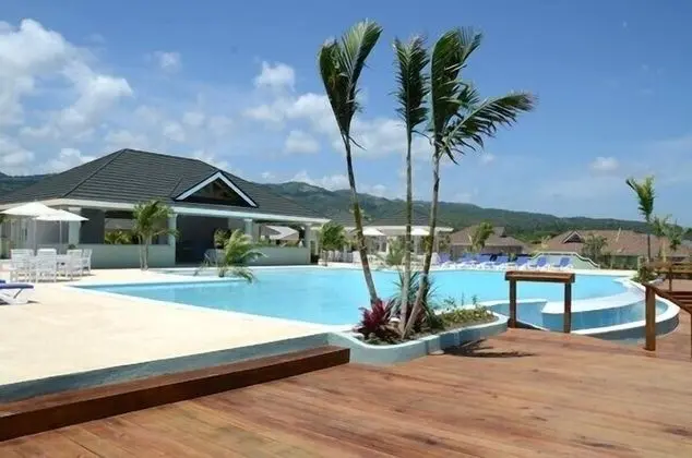 Fern Court Apartment With Oceanic View - Havuz