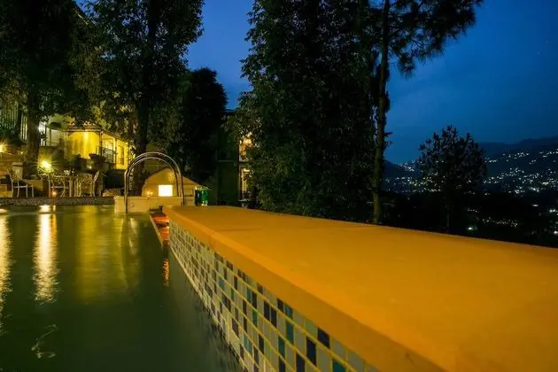 The Fern Hillside Resort Bhimtal - Havuz