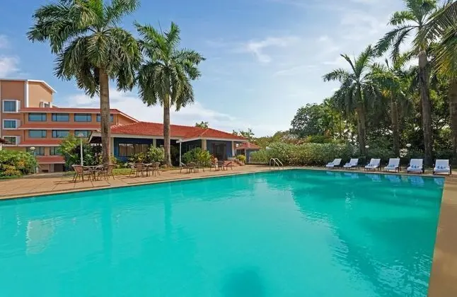 The Fern Kesarval Hotel & Spa Verna Plateau, Goa - Havuz