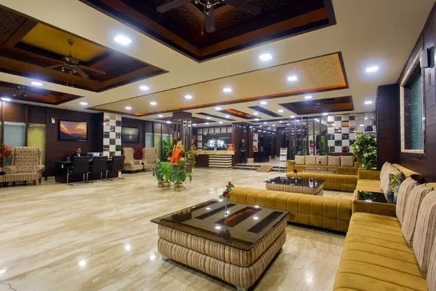 The Fern Residency Katra - Lobi