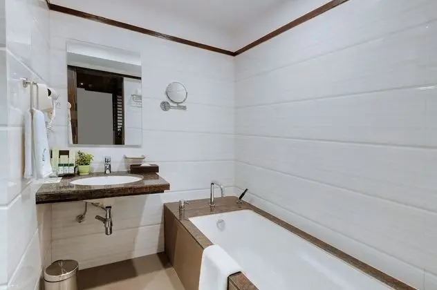 The Fern Residency Turbhe - Banyo Tipleri
