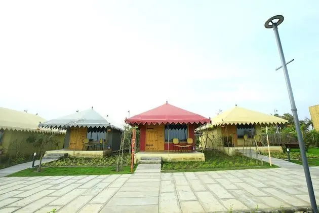 The Fern Seaside Luxurious Tent Resort Diu - Dış Mekan