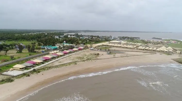 The Fern Seaside Luxurious Tent Resort Diu - Plaj