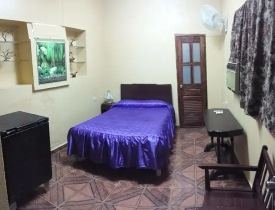 Fernandez Room Rentals - Öne Çıkan Resim