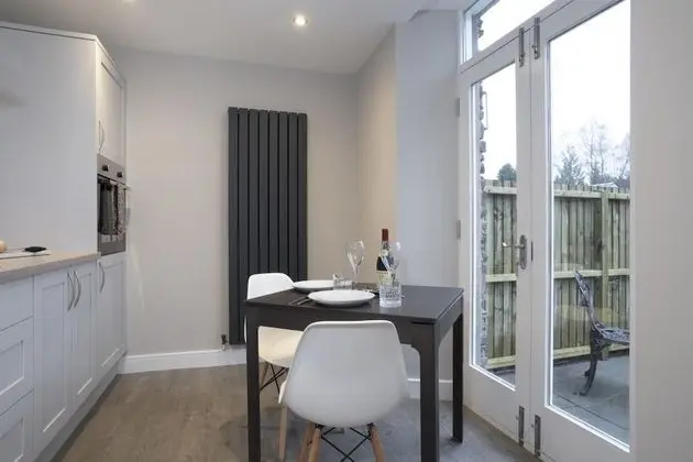 Ferndale s Hideaway - 1 Bedroom Spacious Apartment - Central Ambleside - Parking - Oda