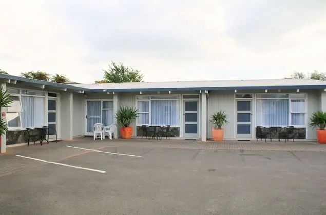 Fernleaf Motel