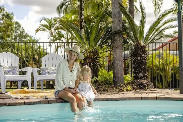 Ferns Hideaway Resort - Havuz