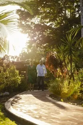 Ferns Hideaway Resort - Yerinde Yemek