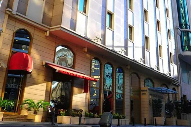 Feronya Hotel