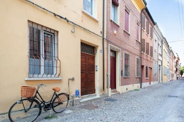 Ferrara Be My Guest