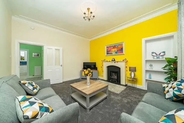 Ferry Nice Central Seaside Apartment in Broughty Ferry