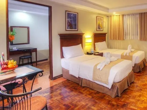 Fersal Hotel P Tuazon - Genel