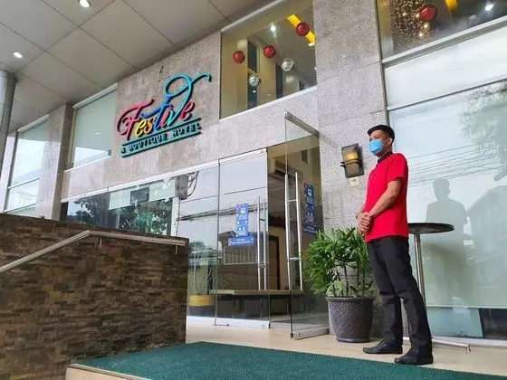 Festive Hotel - Dış Mekan