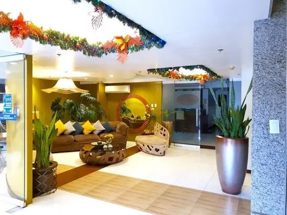 Festive Hotel - Lobi