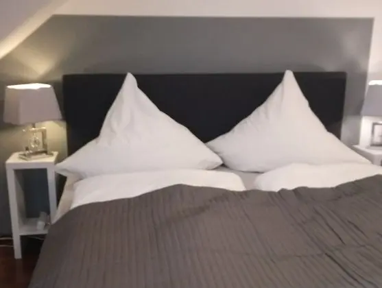 Fewo Holbeinstr 8 - 2 Schlafzimmer P - Oda