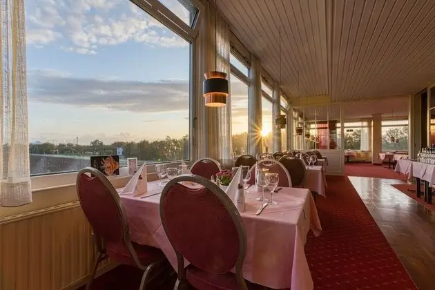 FF&E Hotel Dania - Yerinde Yemek