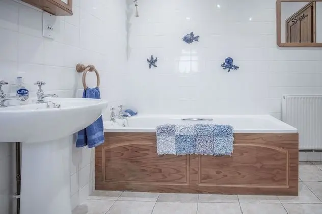 Fferm-Llong - Ship Farm 2 Bed- Rhossili - Banyo Tipleri