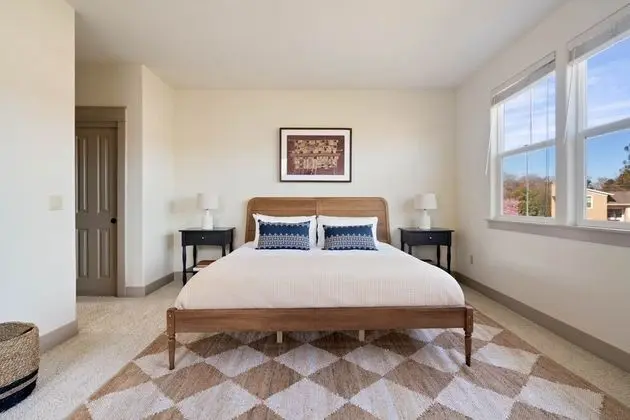 Fiano by Avantstay Centrally Located Haven w/ Stunning Courtyard & Pool Table - İç Mekan