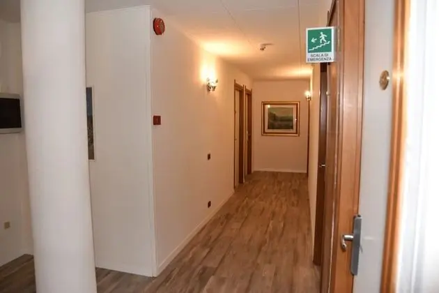 Hotel Fiesta - İç Mekan