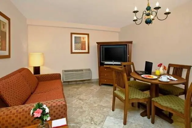 Fiesta Inn Guadalajara Expo