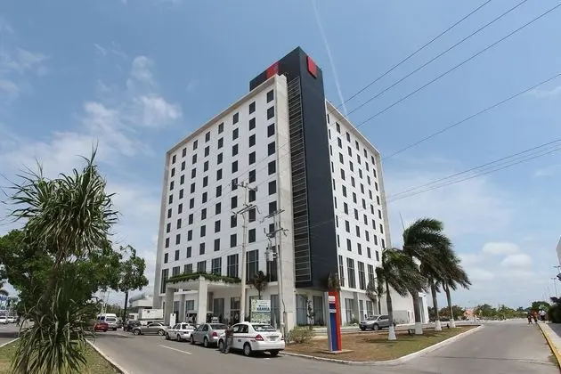 Fiesta Inn Merida - Dış Mekan