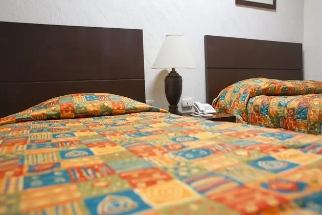 Hotel Fiesta Versalles - Oda