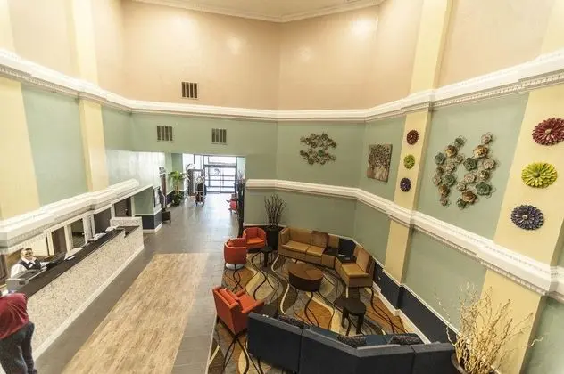 Fifth Season Inn & Suites