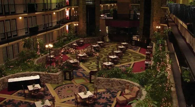 Fifth Season Inn & Suites
