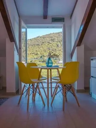 Filip - Vineyard and Large Terrace - SA1 Žuti - Yerinde Yemek