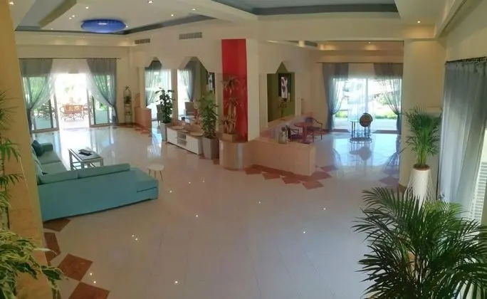 Filoxenia in Blue Louis Luxury Villa - Oda