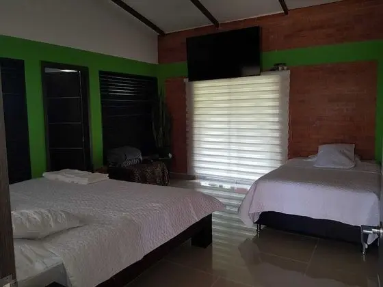 FINCA EL VERGEL FILANDIA QUINDIO - Oda