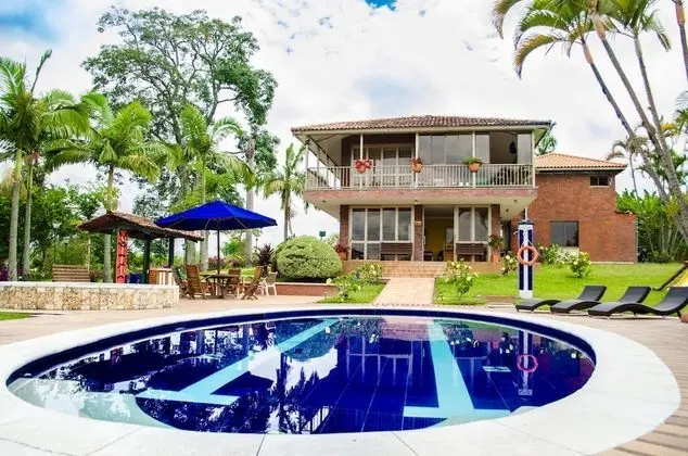Finca Hotel Valparaiso - Havuz