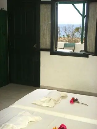Finiki View Hotel Apartments - Oda