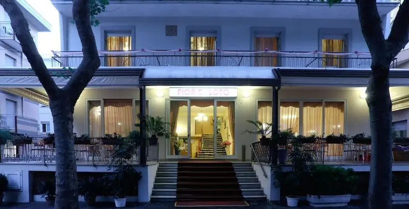 Hotel Fior di Loto - Dış Mekan