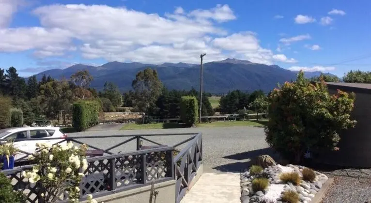 Fiordland Great Views Holiday Park - Oda Manzaraları