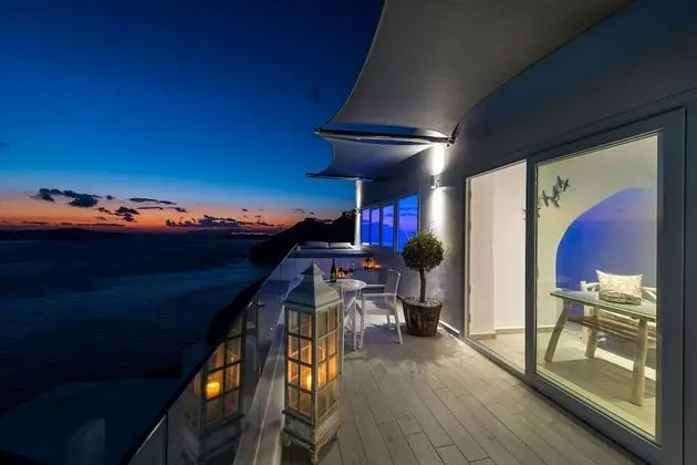 Fira Deep Blue Suite - Öne Çıkan Resim