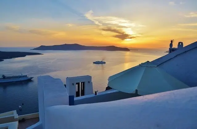 Fira white residence - Öne Çıkan Resim
