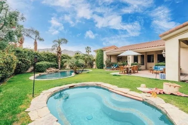 Firefly by Avantstay Spacious Villa w/ Pool, Hot Tub & Mountain Views Lic-067218, 5 bd - Öne Çıkan Resim