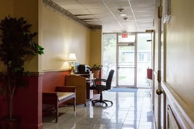Fireside Inn & Suites