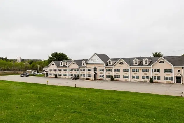 Fireside Inn & Suites