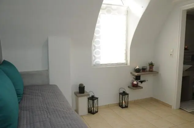 Firostefani Apartment - Oda Düzeni