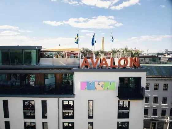 First Avalon - Dış Mekan