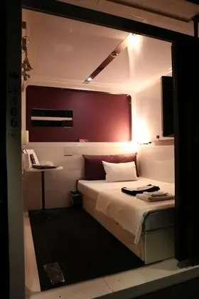 First Cabin Midousuji - Namba - Oda