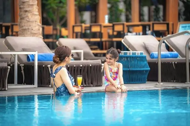 The First Collection at Jumeirah Village Circle, a Tribute Portfolio Hotel - Havuz