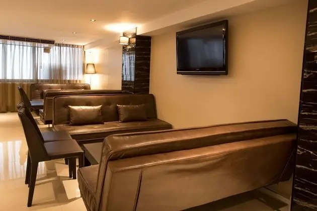 First House Hotel Bangkok - Yeme / İçme