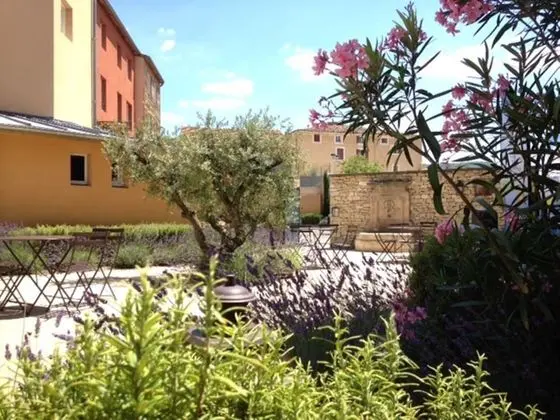 First Inn Hotel