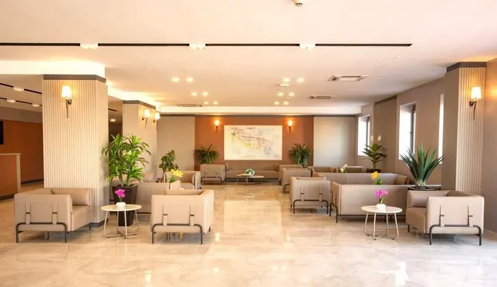 First Joy Hotel - Lobi