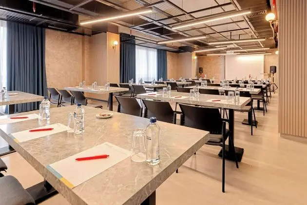 First Joy Hotel - Toplantı Odası