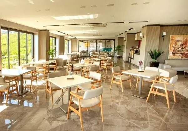 First Joy Hotel - Yerinde Yemek