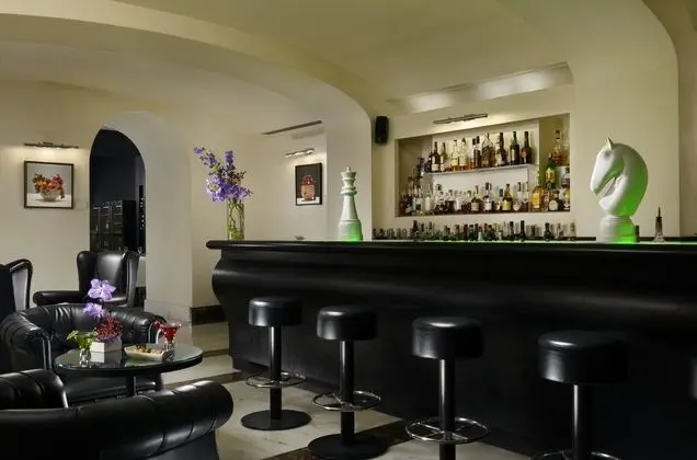 The First Luxury Art